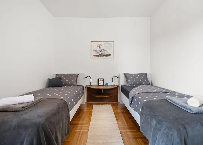 Blue Horizon A Seaside Escape In * 라벡