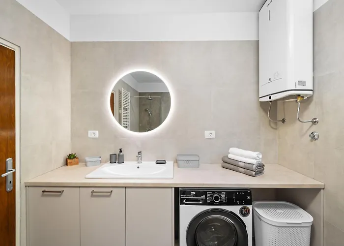 Blue Horizon A Seaside Escape In * 라벡